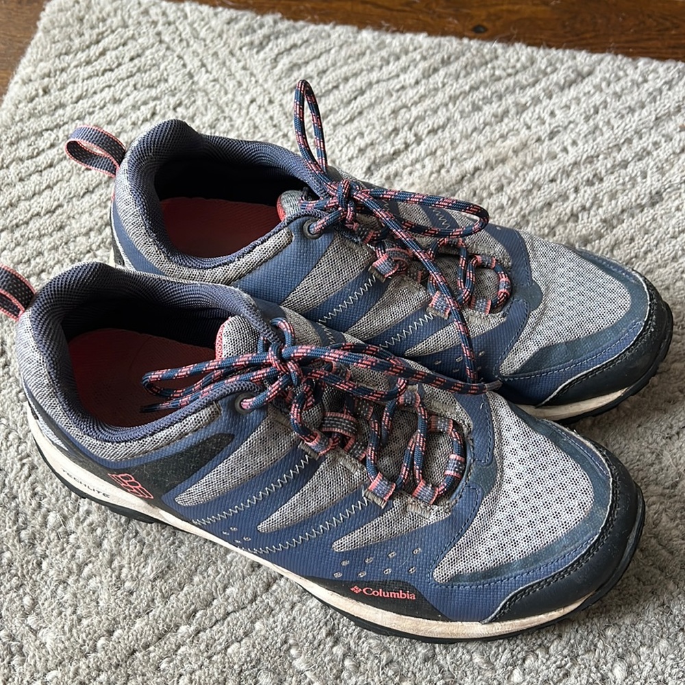 Columbia hiking shoes 8